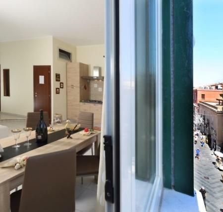 Corso Umberto Piazza Duomo Leilighet Taormina Eksteriør bilde